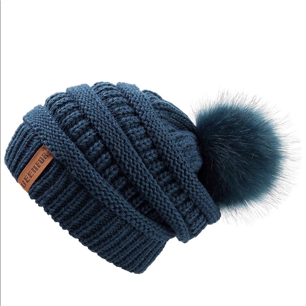 5⭐️ Rated Slouchy PomPom Beanie